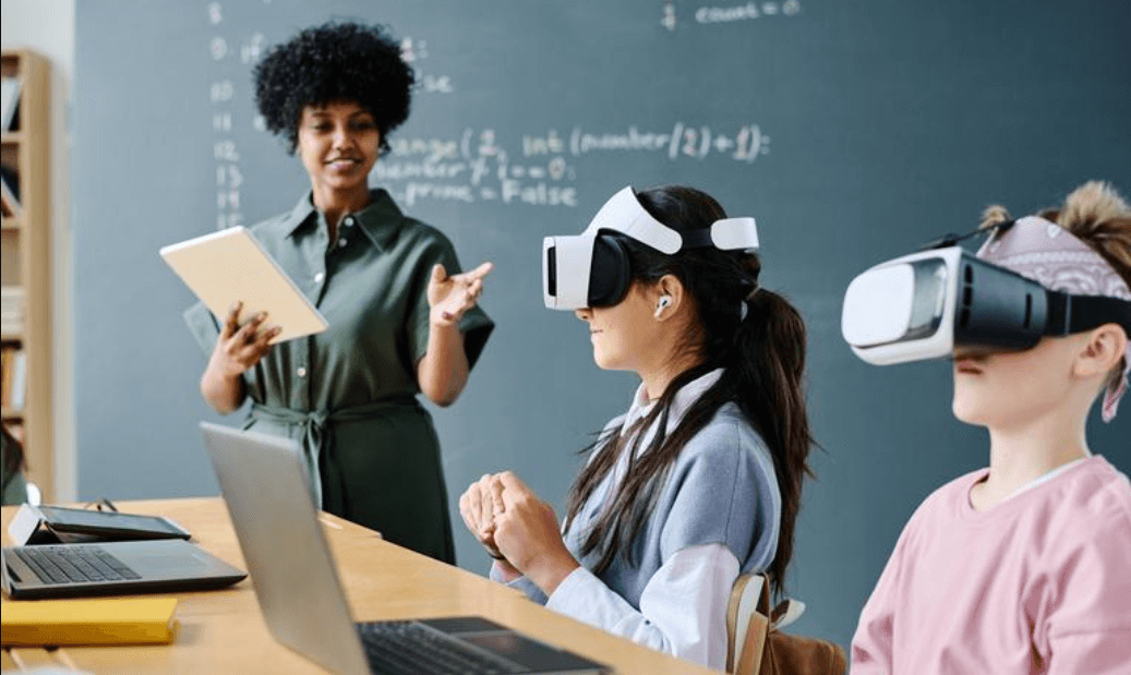 How Virtual Reality Is Revolutionizing Learning Experiences