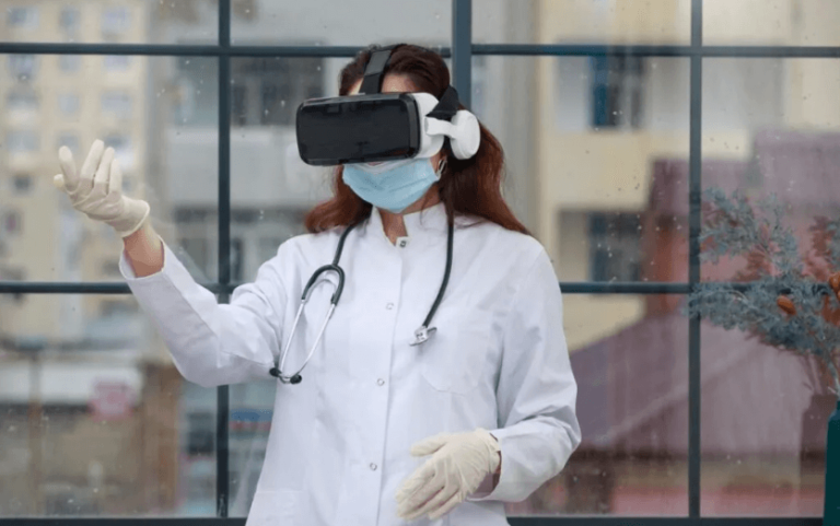 How Virtual Reality Is Transforming Healthcare